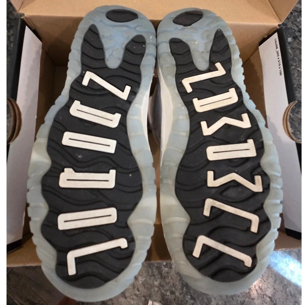 Jordan 11 Retro Legend Blue 2024 White Black Kids 2Y 378039-104